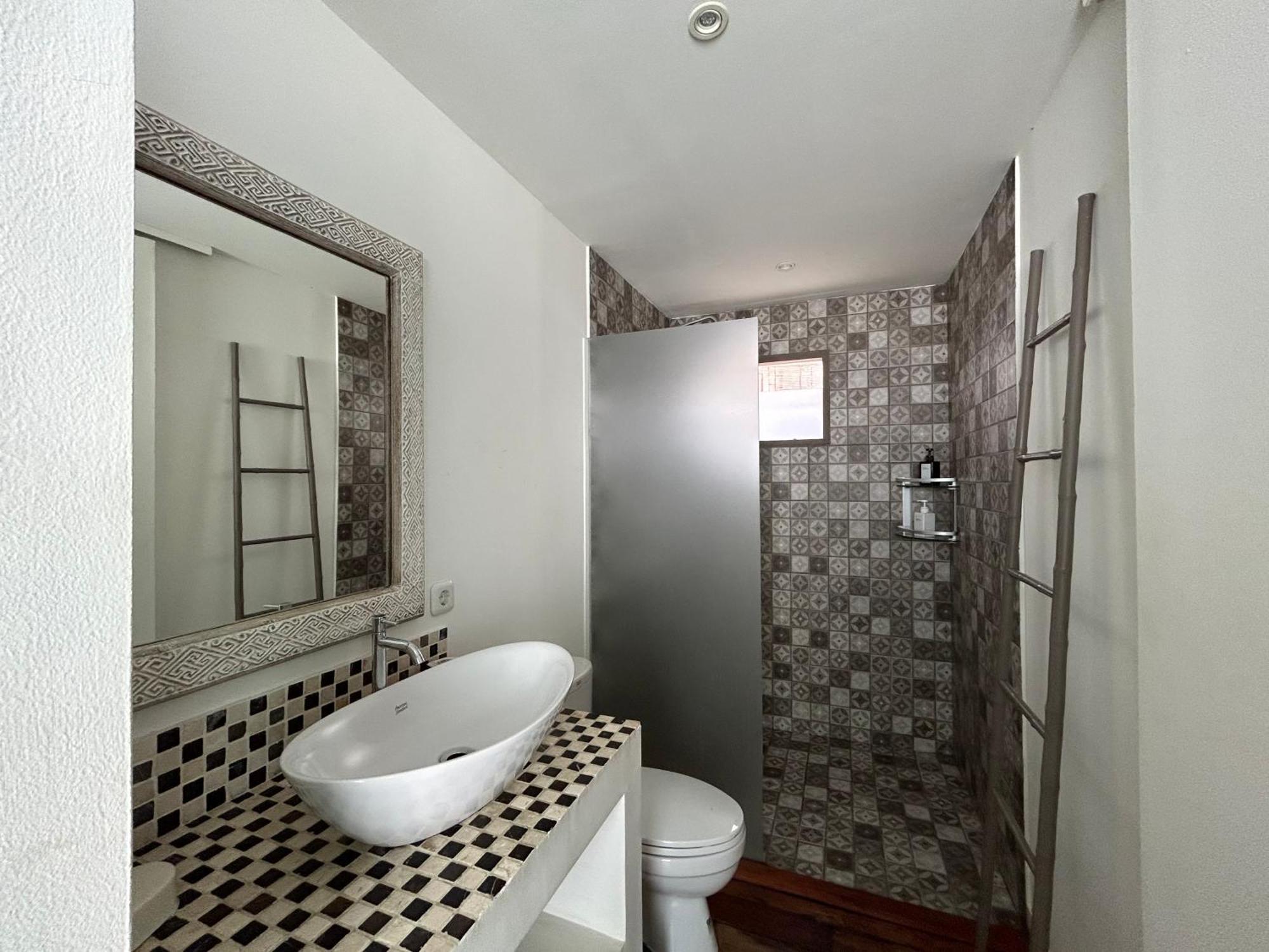 Meno Suites ギリ島 エクステリア 写真