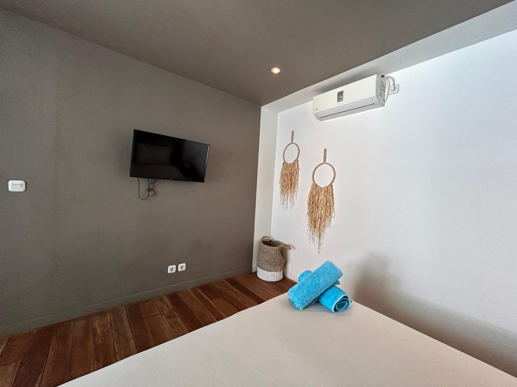 Meno Suites ギリ島 エクステリア 写真