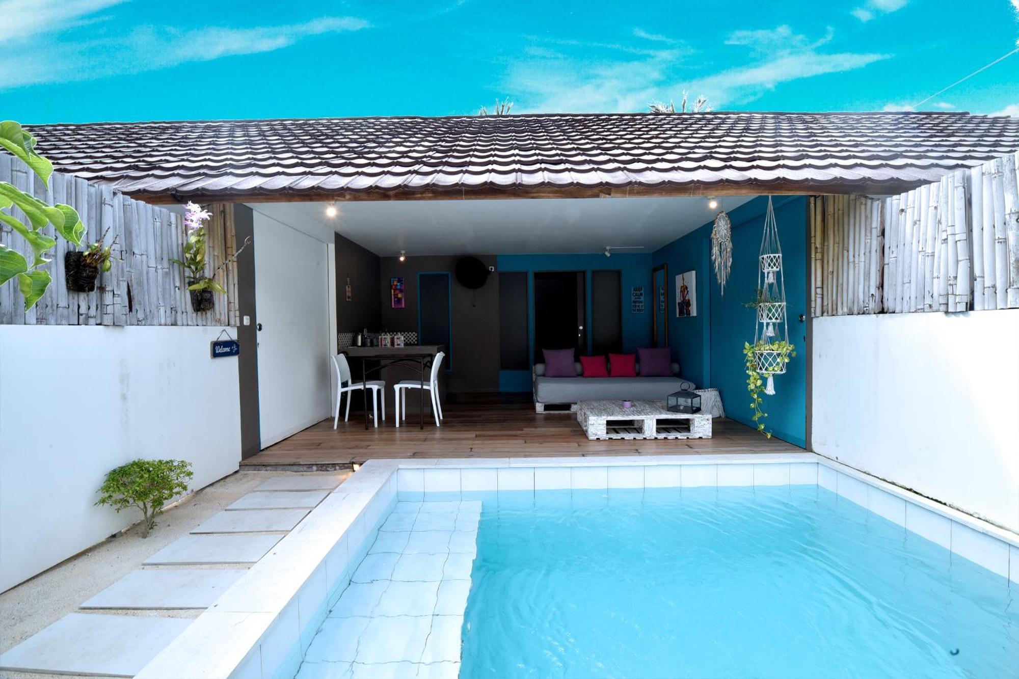 Meno Suites ギリ島 エクステリア 写真