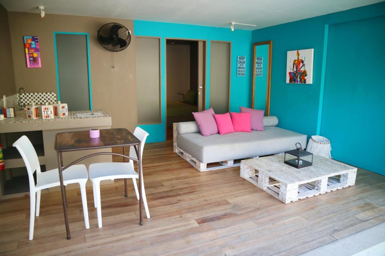Meno Suites ギリ島 エクステリア 写真